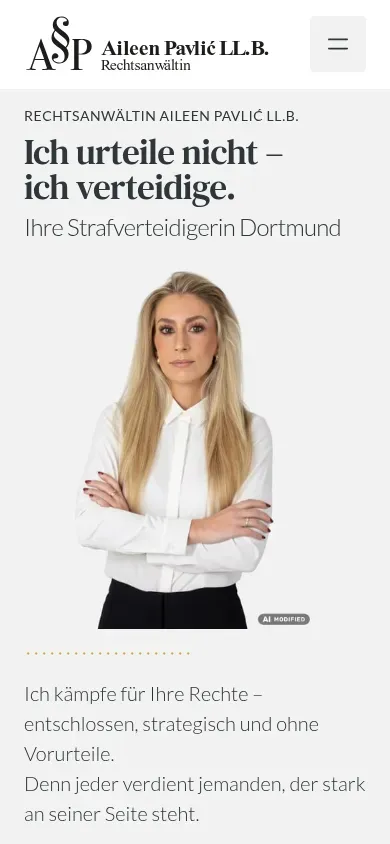 Website von Kanzlei Aileen Pavlic auf dem Smartphone